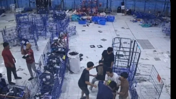 Geger! Dua Pekerja Gudang SPX Pekalongan Adu Jotos Malam-Malam, Penyebabnya Masih Misterius
