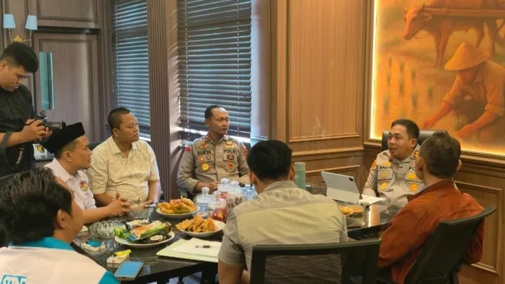 Ngobrol Bareng Kapolres: Pengurus SPSB Serang Rancang May Day Rekreatif Tanpa Aksi Panjang