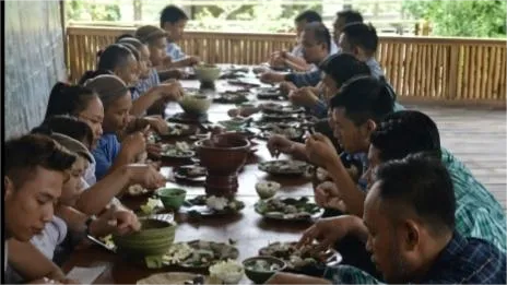 Destinasi Wisata Murah di Banten: Saung Bu Ende Cikedal Pandeglang, Kolam Renang Asri + Kuliner Khas Banten Sambal Honje dan Ikan Nila Bakar