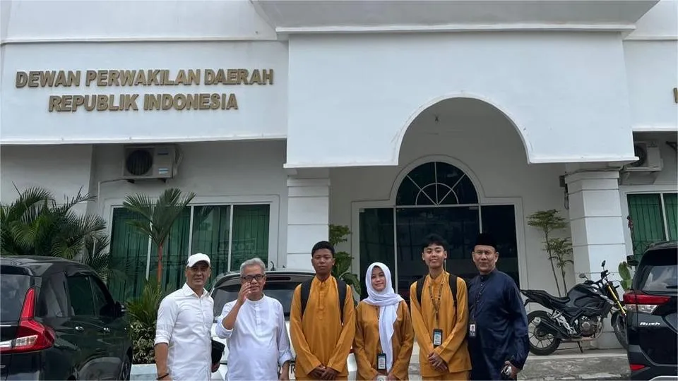 Perwakilan Kepulauan Riau Wakili SMAN 3 Batam Siap Bersaing di Babak Semifinal Kompetisi Nasional Electrical and Computer Competition