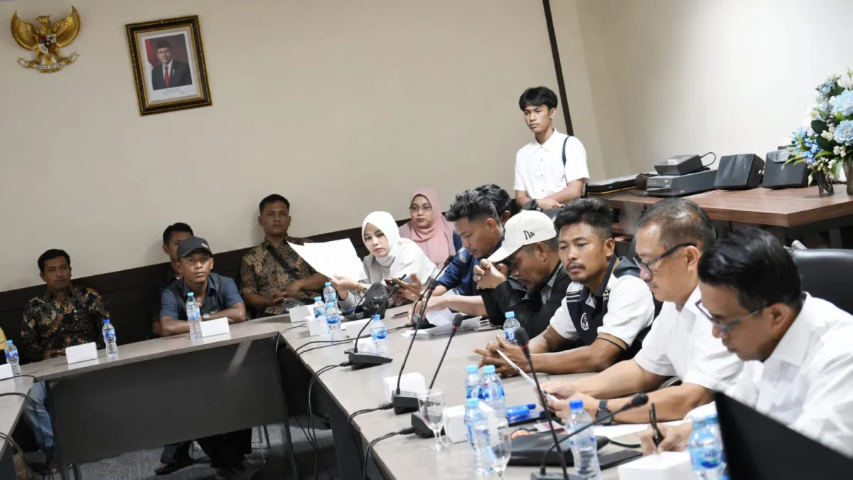 "9.000 Nelayan Bintan Terancam Mati Kelaparan! Ribuan Tandatangani Petisi Tolak Sedimentasi Pasir Laut di Numbing”