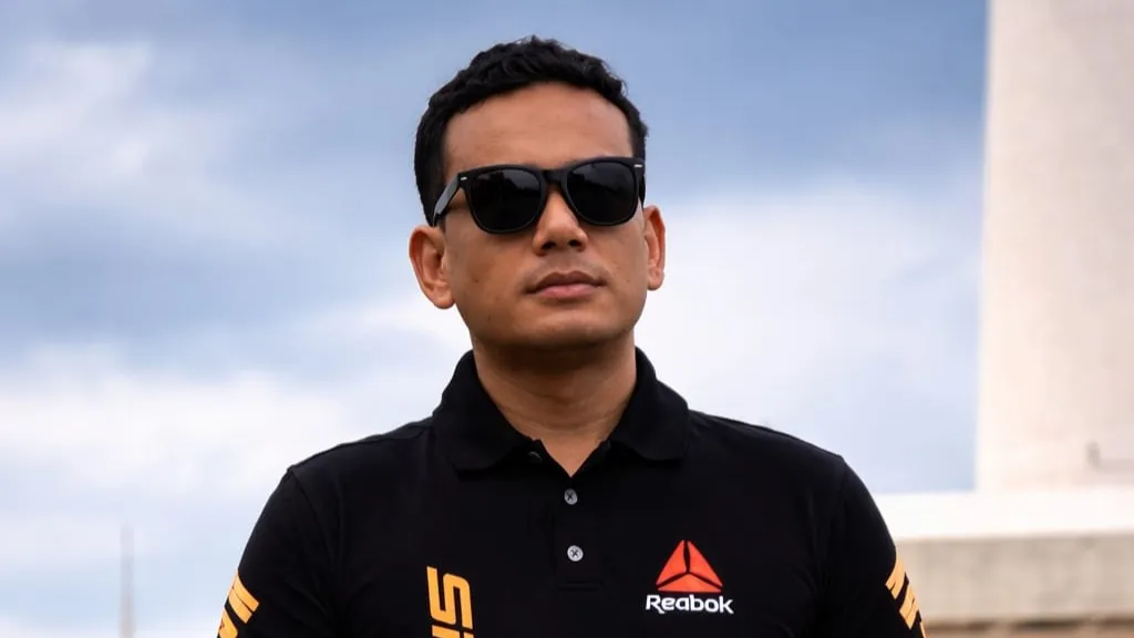 Truk Tambang Besar Masih "Operasi" di Jalur Wisata Anyer-Carita Saat Weekend! Ormas Ancam Turun ke Jalan Blokir Operasional