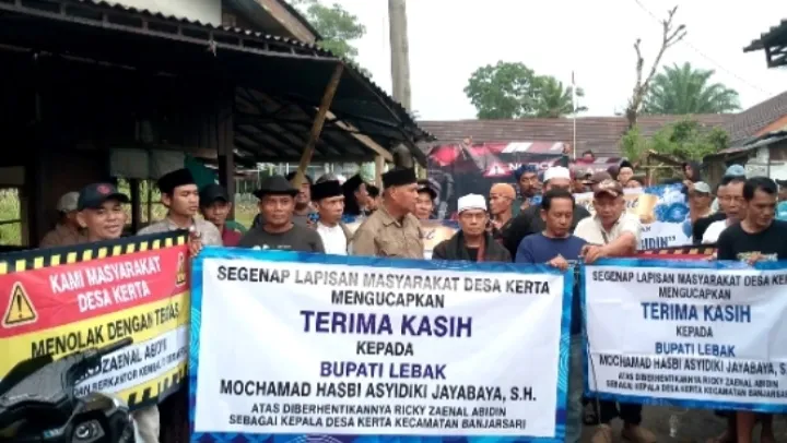 Gempar Desa Kerta! Ratusan Warga Deklarasikan Dukungan Penuh SK Bupati Lebak: "Kami Bersatu, Mantan Kades Ricky Zaenal Abidin Sudah Tamat!"