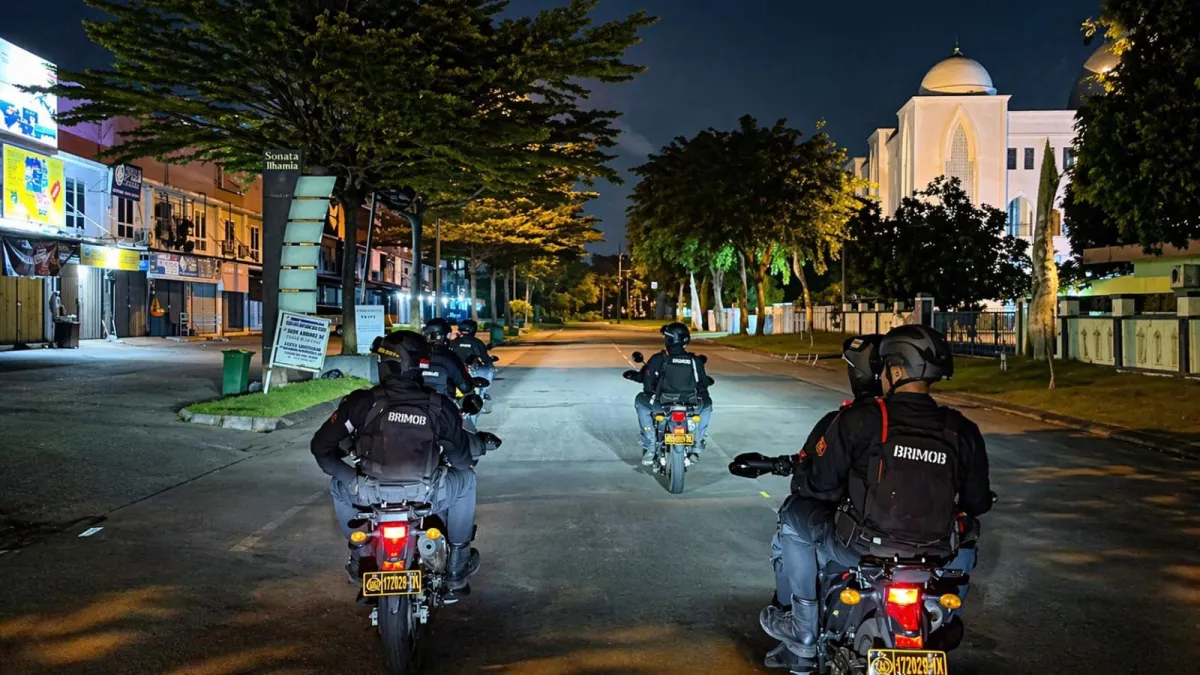Patroli Rayonisasi Brimob Batalyon D Pelopor di Bekasi,