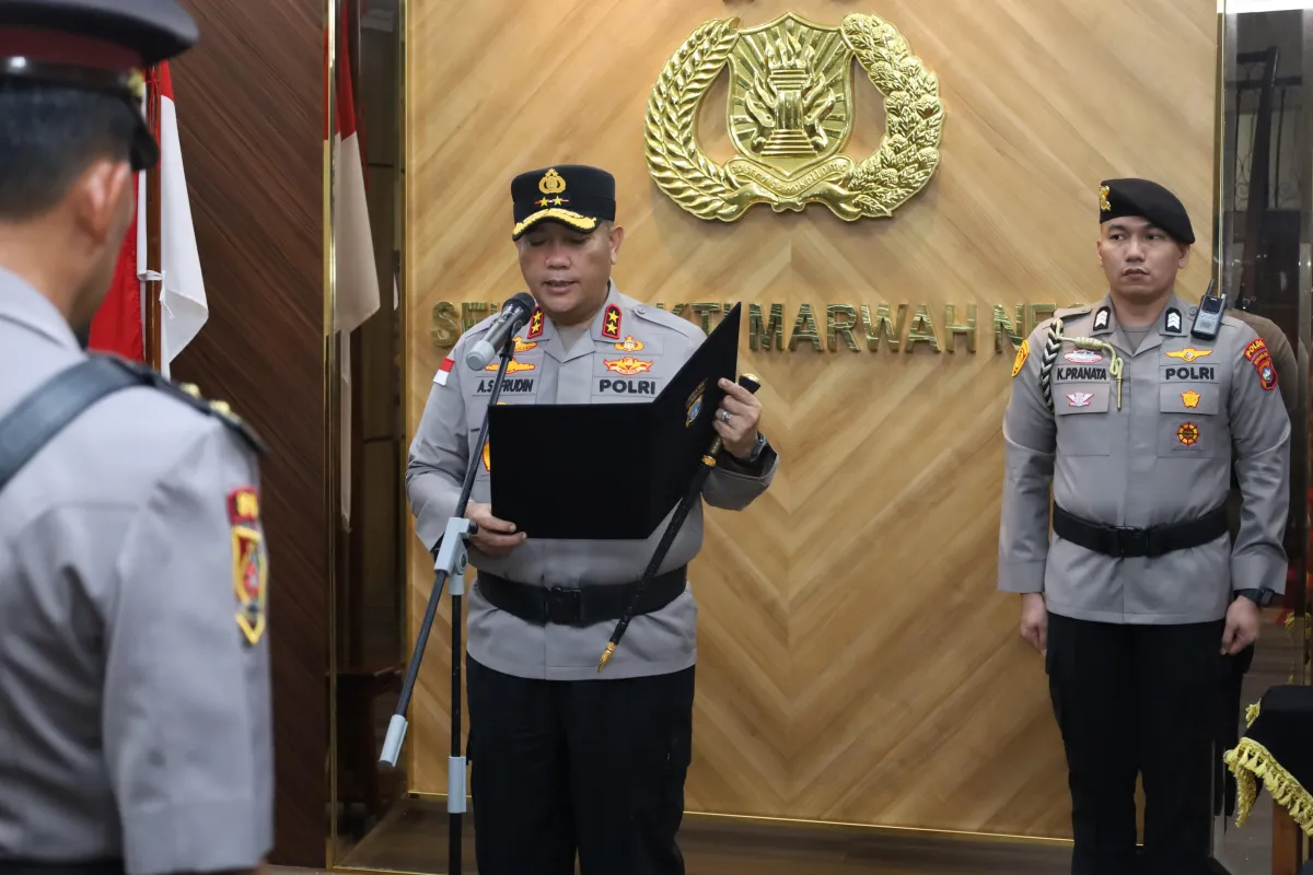 Kapolda Kepri Irjen Asep Safrudin Pimpin Sertijab Ka SPKT Polda Kepri