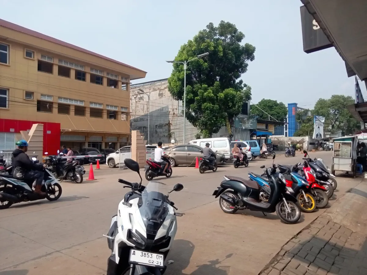 27 KK Terdampak Perluasan Parkir RSUD Labuan: Ganti Rugi Cair Juni-Juli 2026?