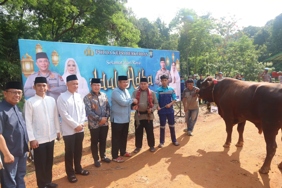 Polda Kepri Gelar Pemotongan Hewan Kurban Idul Adha 1447 H