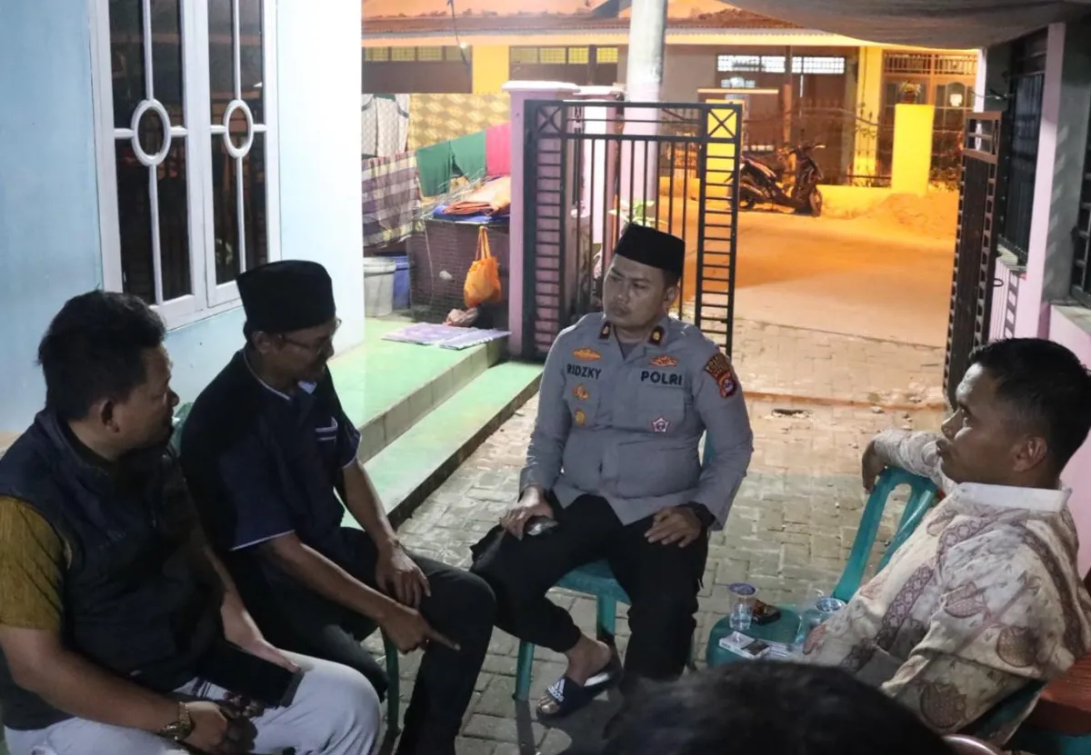 Wakapolres Cilegon Takziah ke Rumah Duka Korban Kebocoran LPG, Berikan Bantuan dan Dukungan Moril