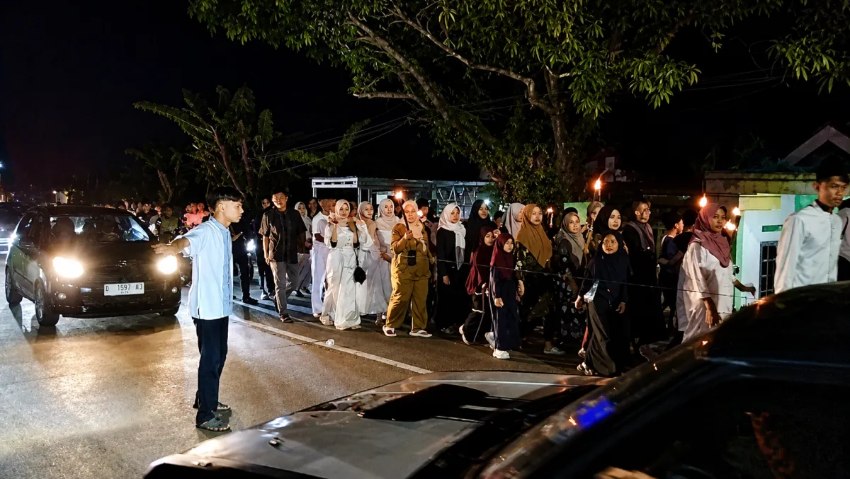 Semarak Tahun Baru Islam, Warga Pagenggang Meriahkan 1 Muharam dengan Pawai Obor
