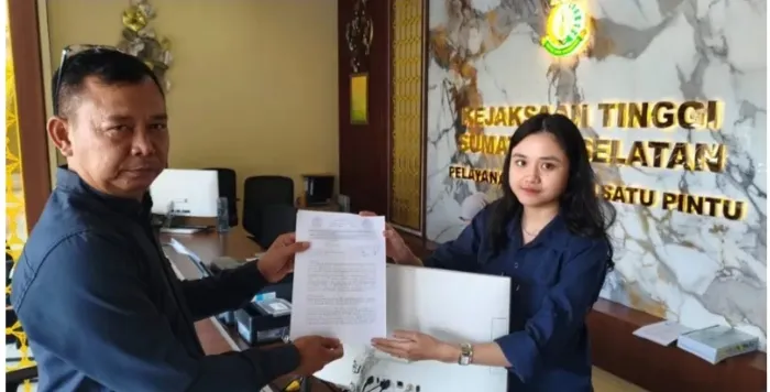 Dugaan Korupsi Dana BOS di Banyuasin: LSM GRANSI Resmi Lapor Enam SMP Negeri ke Kejati Sumsel