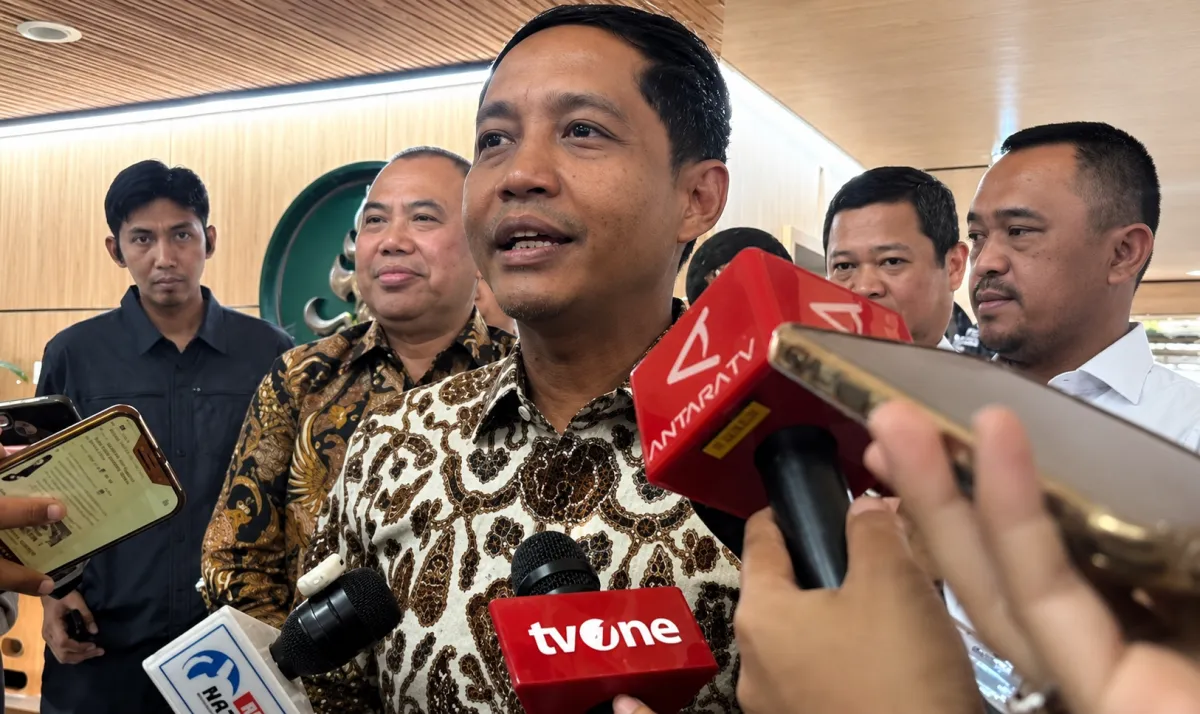 Bantah Terlibat Kasus, Menhut Raja Juli Antoni Beberkan Kronologi Pengembalian Amplop Bupati Kuansing