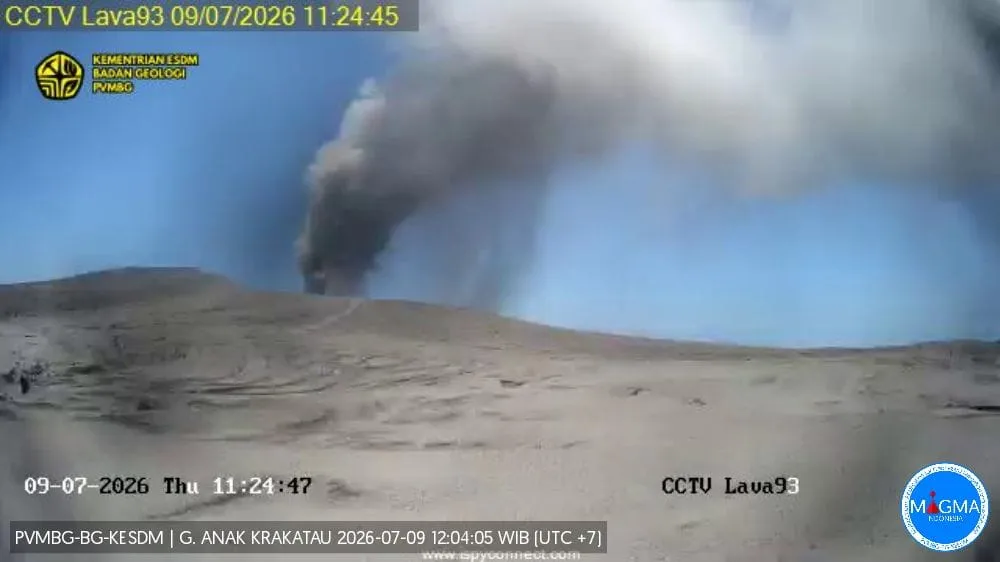 Gunung Anak Krakatau Level III Siaga, Asap Kawah Tinggi 150 Meter Teramati Hari Ini