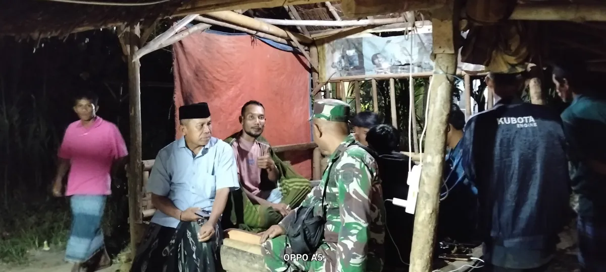 Ronda Malam Penuh Kebersamaan, Satgas TMMD 129 Kodim 0601/Pandeglang Temani Warga Pasirgadung Jaga Kampung