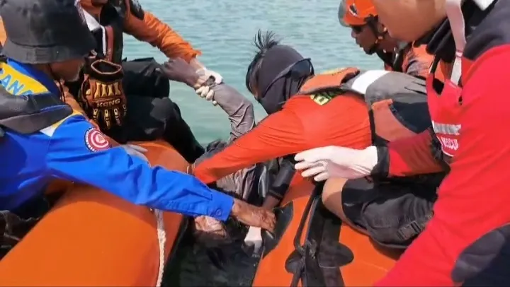Tim SAR Gabungan Temukan Korban Terseret Arus di Perairan Merak Cilegon dalam Kondisi Meninggal Dunia