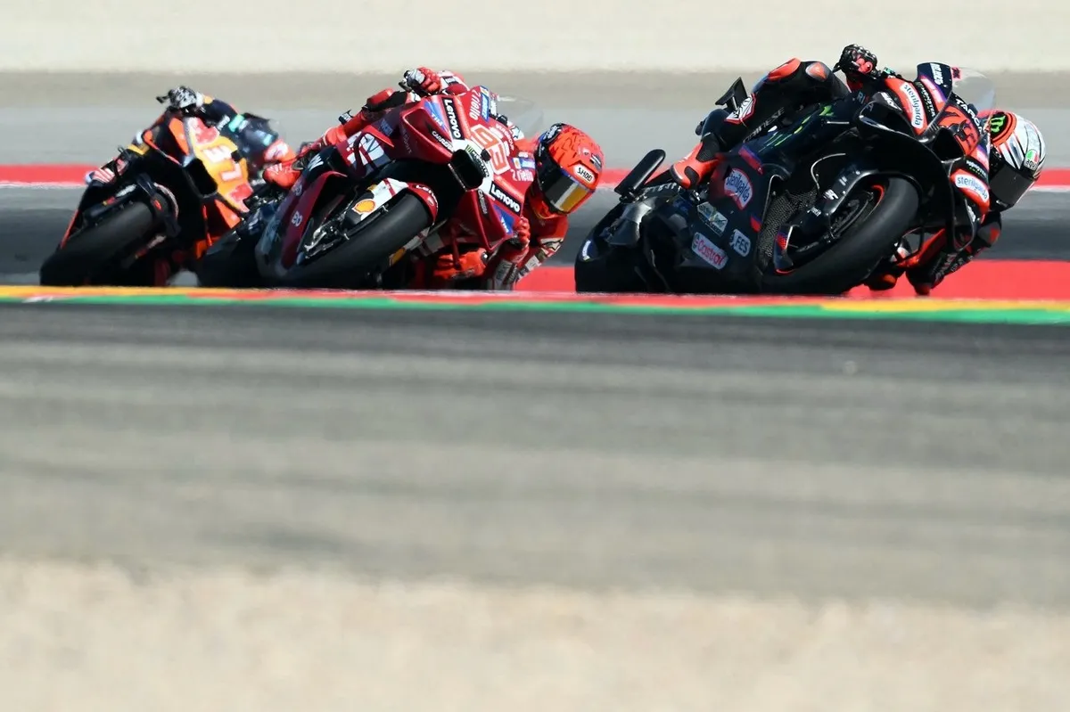 Duel Slipstream Marquez vs Bezzecchi di Aragon Bikin Merinding