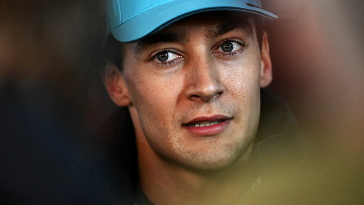 Russell Redakan Ketegangan Usai Perintah Tim Mercedes di Zandvoort