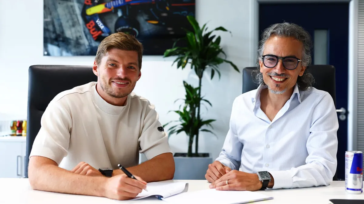 Manajer Verstappen Raih Pujian atas Kenaikan Gaji di Kontrak Baru Red Bull