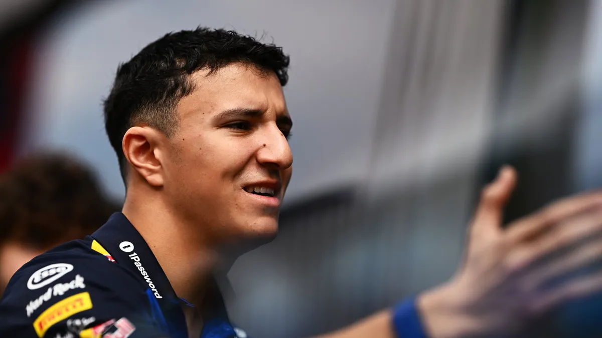 Cedera Isack Hadjar Terungkap, Target Comeback di Monza