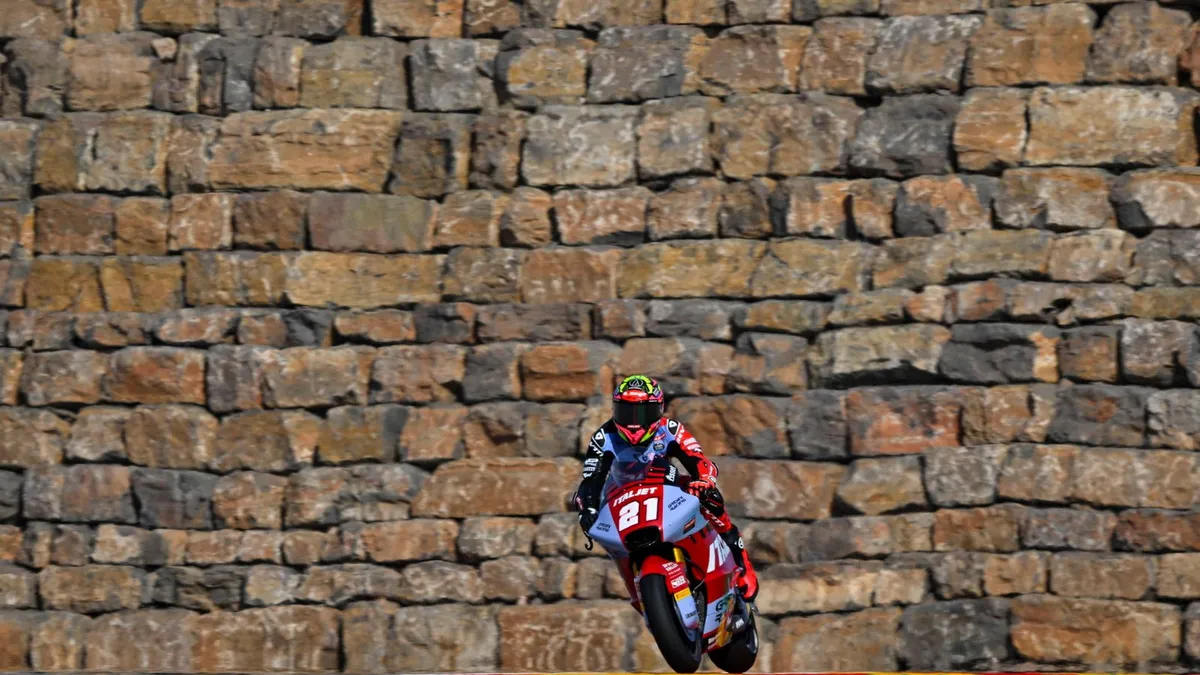 Alonso Lopez Rebut Pole Aragon Moto2 usai Catat Rekor Lap Baru