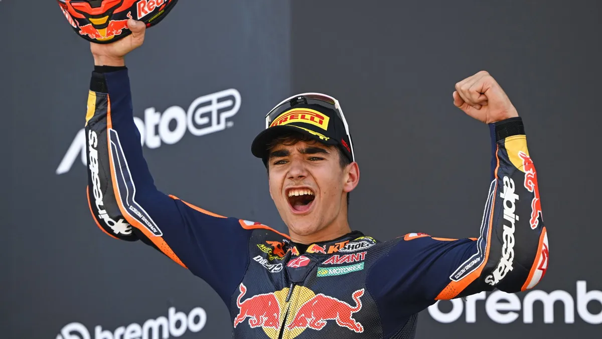 Satu Percakapan yang Mengubah Karier Bintang Baru Moto3