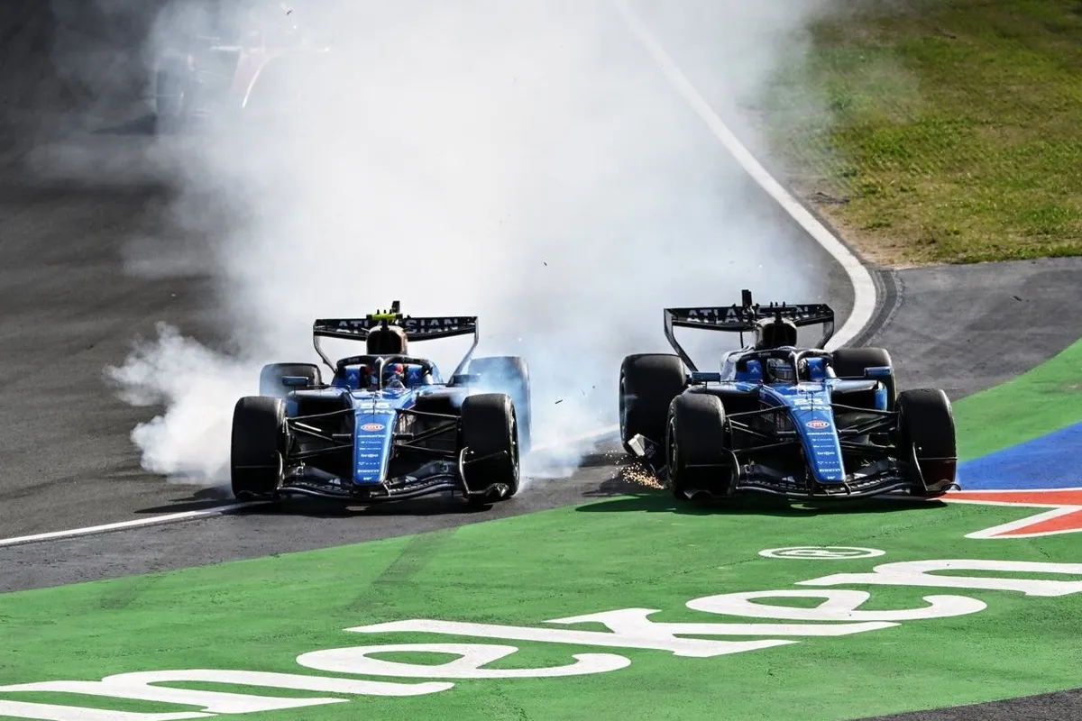 Bernie Collins Peringatkan Williams soal Dampak Tabrakan Albon-Sainz