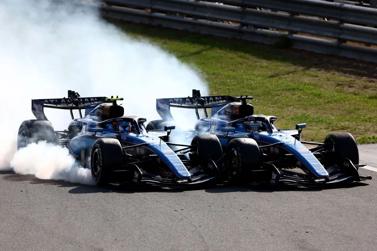 Sainz Akui Penalti Kontak dengan Albon di GP Belanda: Hasil Terburuk