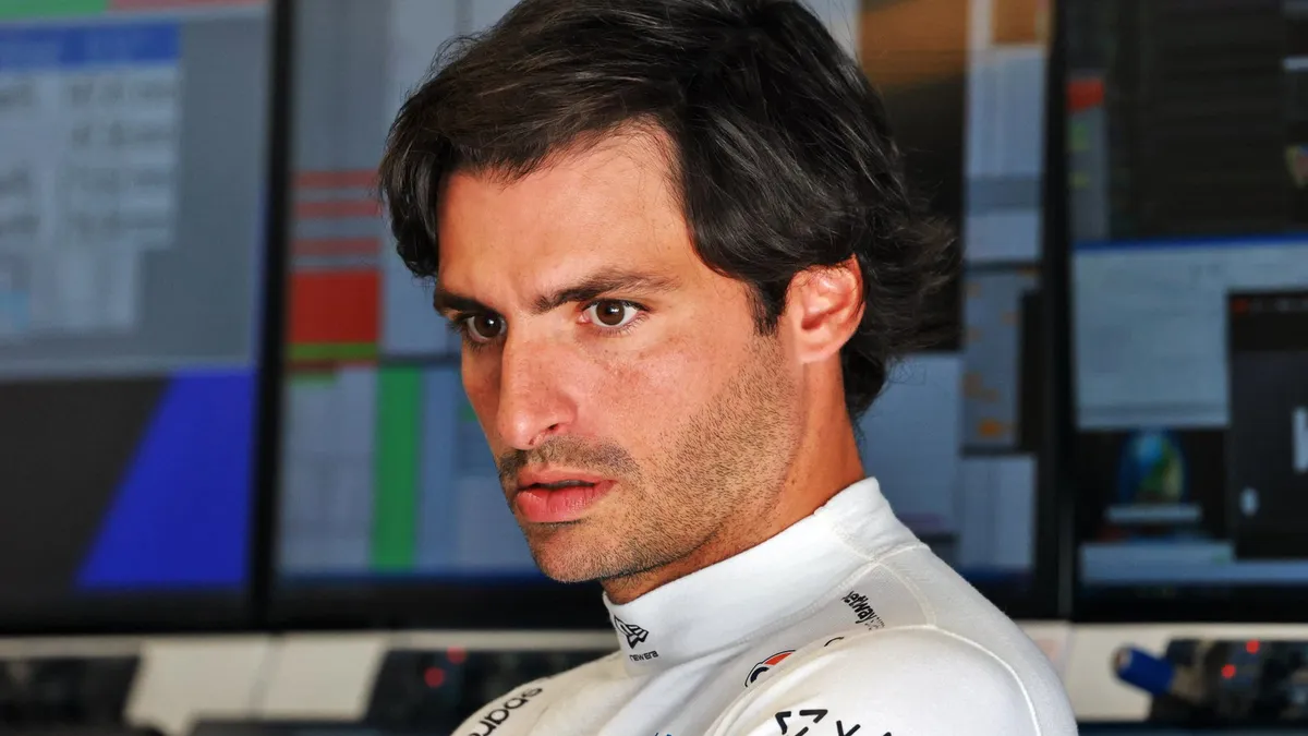 Carlos Sainz Perpanjang Kontrak Multi-Tahun dengan Williams di F1