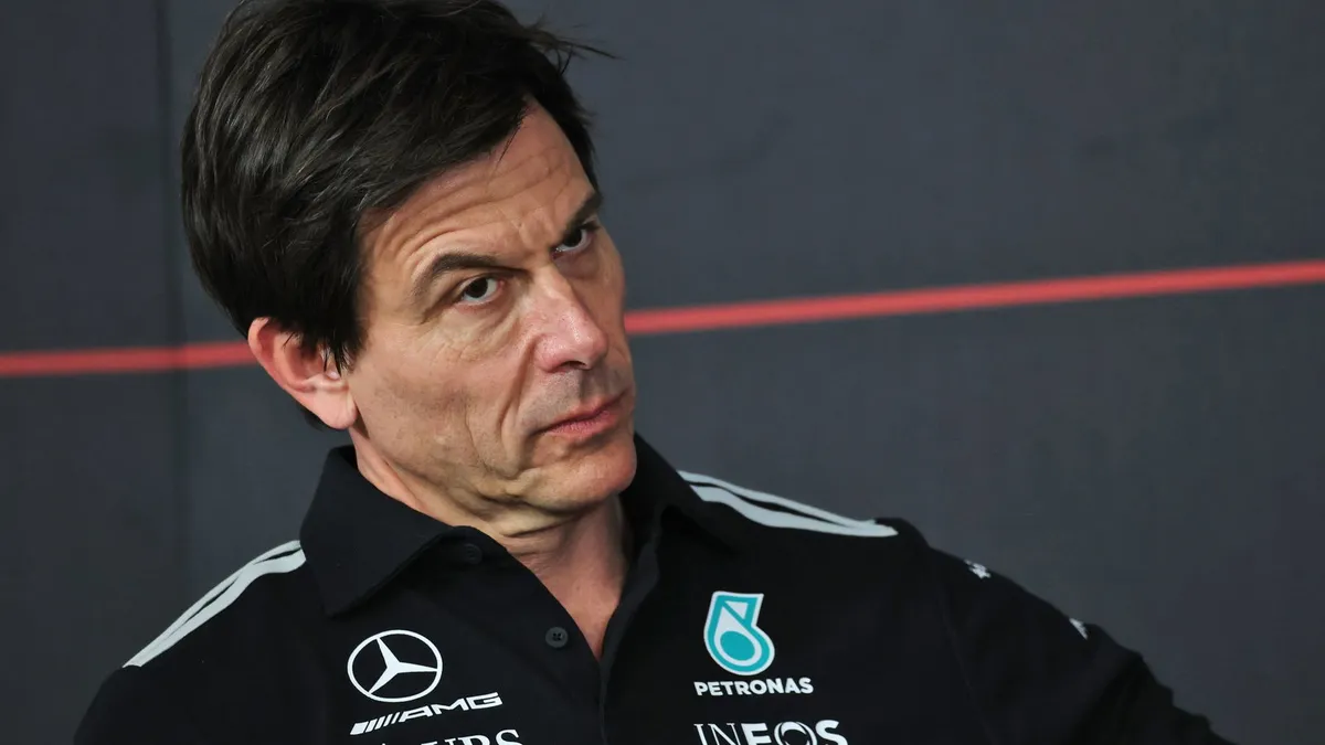 Wolff Tak Punya Uang? Ini Arti Sebenarnya untuk Mercedes