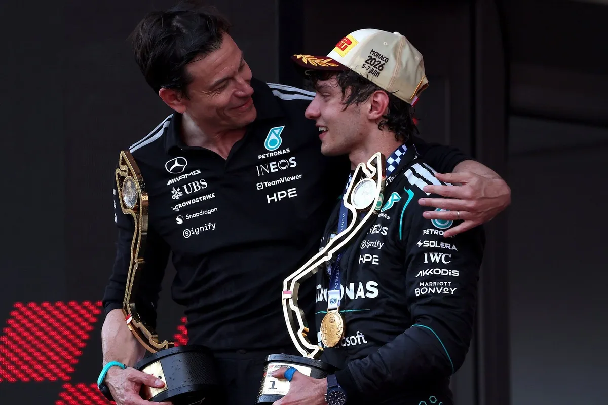 Hinchcliffe Soroti Keputusan Wolff Konsultasi Ayah Antonelli Soal Penalti Mesin