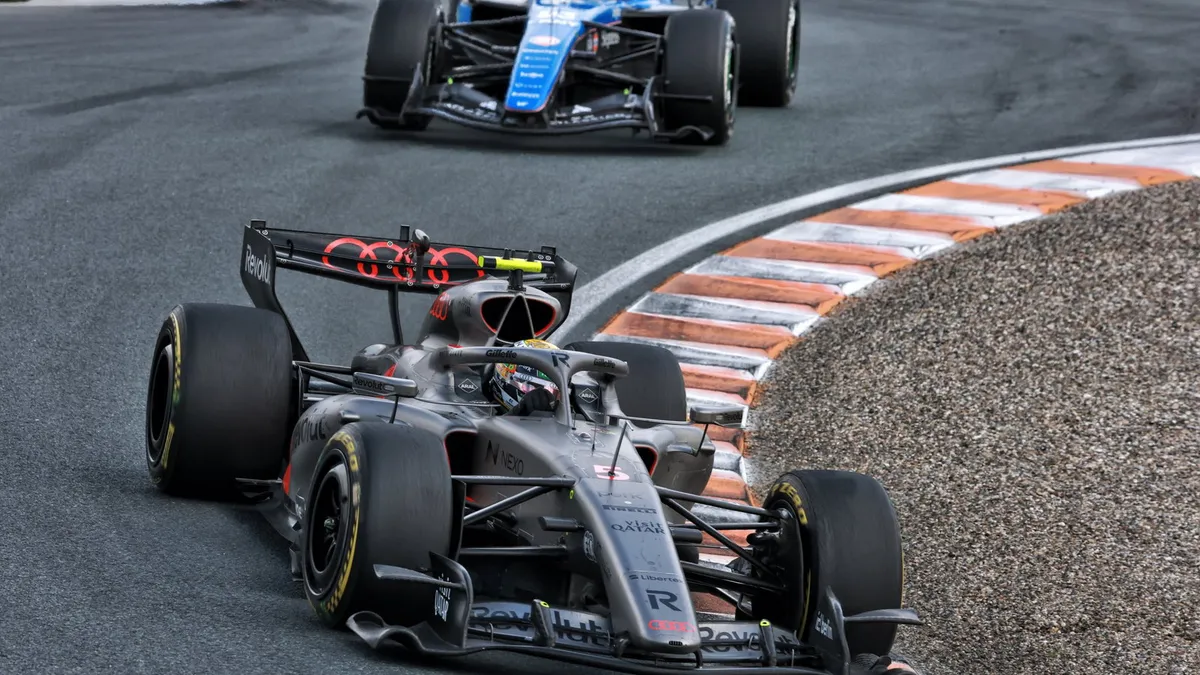 Bearman dan Bortoleto Lolos Hukuman Berat saat Insiden Pit Lane di GP Belanda