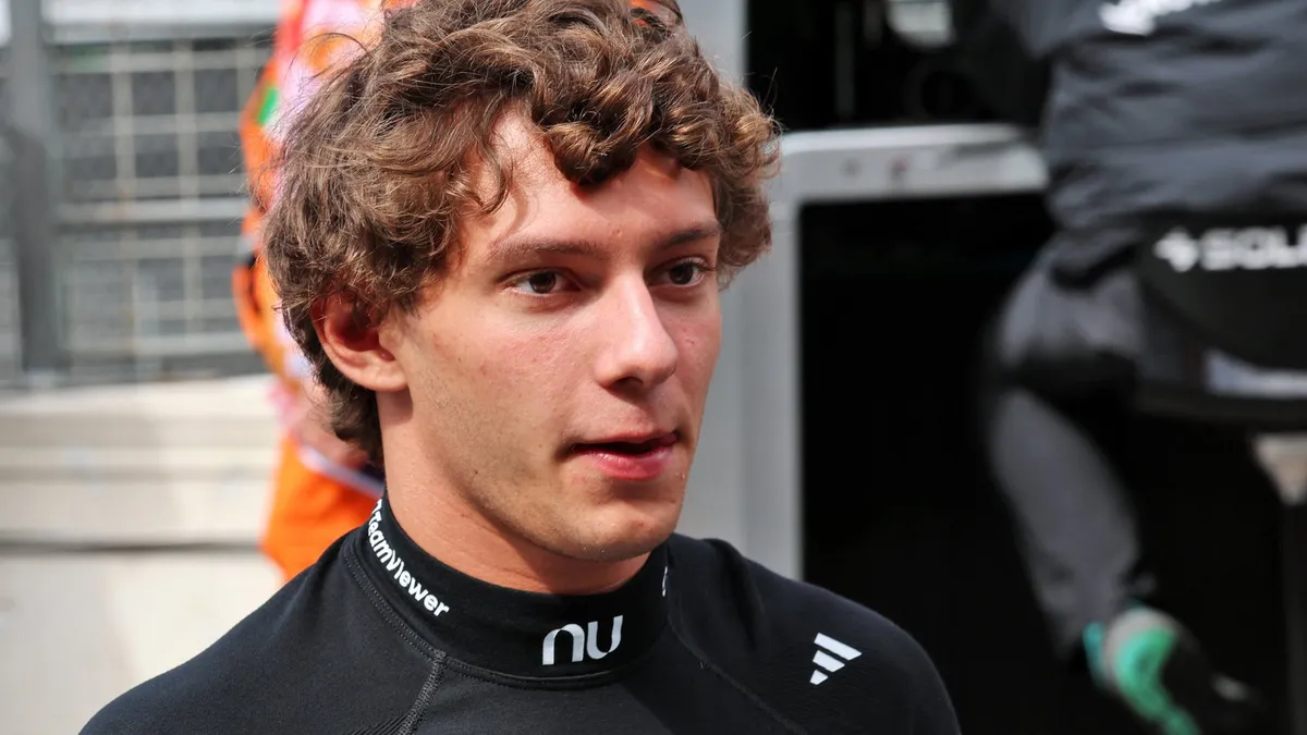Antonelli Ungkap Kerusakan Parah di Lantai Mobil Usai Sprint Qualifying Belanda