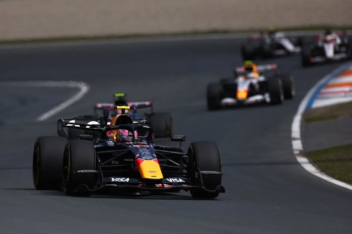 Verstappen: Gap Rekan Setim Menipis karena Mobil Lebih Mudah Dikendarai