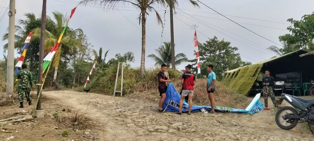 Sinergi TNI dan Rakyat di Ujung Penutupan TMMD Ke-129 Desa Pasirgadung: Wujudkan Pembangunan Berkelanjutan