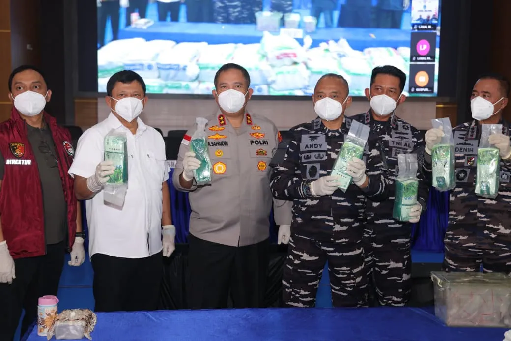 Gagalkan Penyelundupan 1,3 Ton Ketamin, Kapolda Kepri Apresiasi Sinergi Kuat TNI AL dan Tim Gabungan