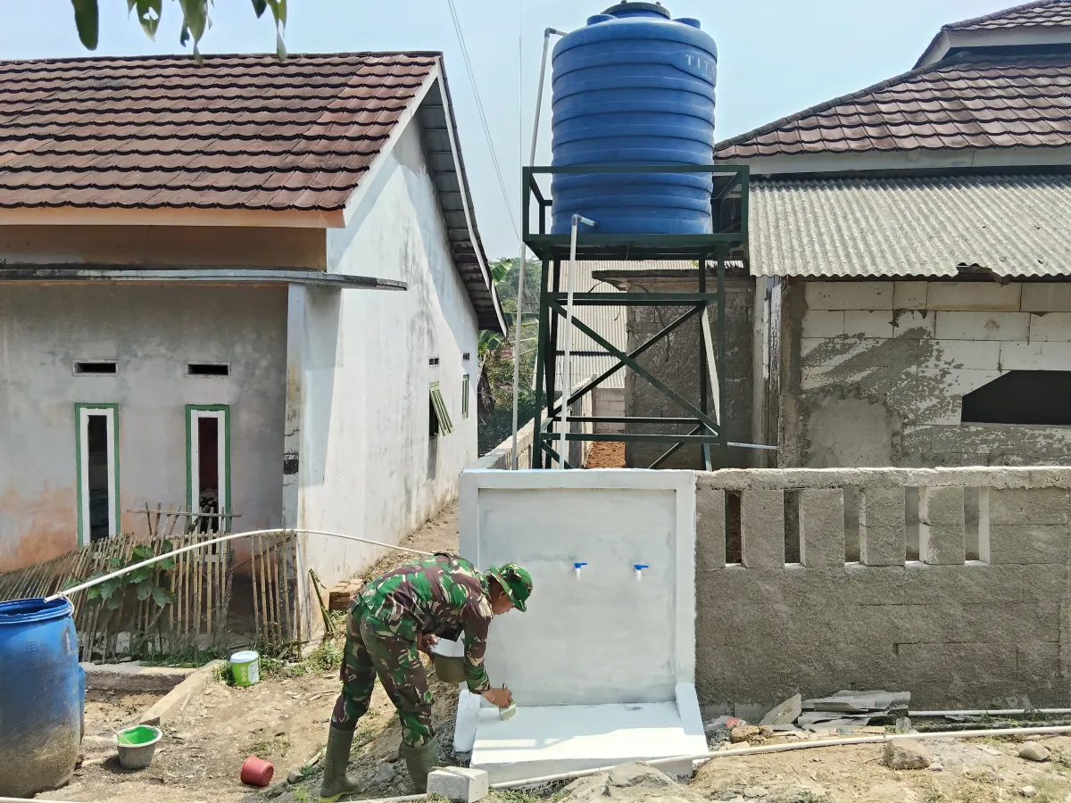 TMMD ke-129 Tuntaskan Pemasangan Toren Air Bersih di Pandeglang, Warga Pasirgadung Kini Lepas dari Krisis Air
