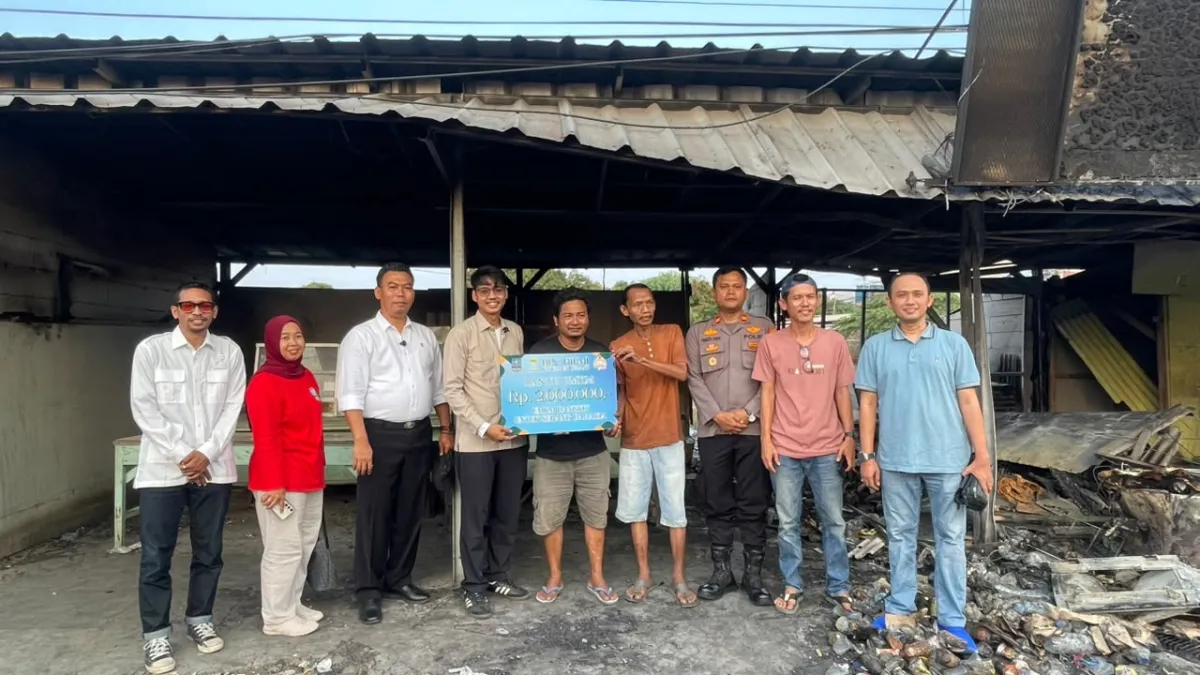 Kebakaran Warung UMKM di Anyar Serang: Ditinggal Sholat Ashar Berujung Petaka, HIPMI Turun Tangan Beri Bantuan