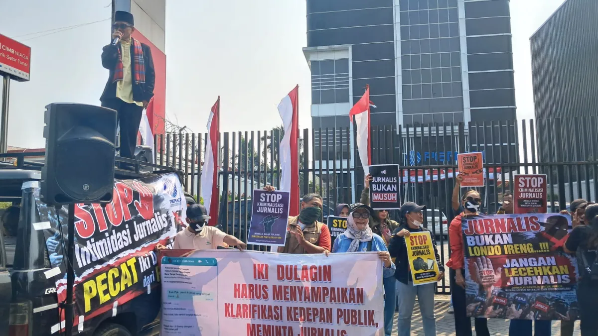 Ratusan Jurnalis Geruduk PERADI Tower, Tuntut Pemecatan Oknum Advokat yang Intimidasi Pers dan Manipulasi Data