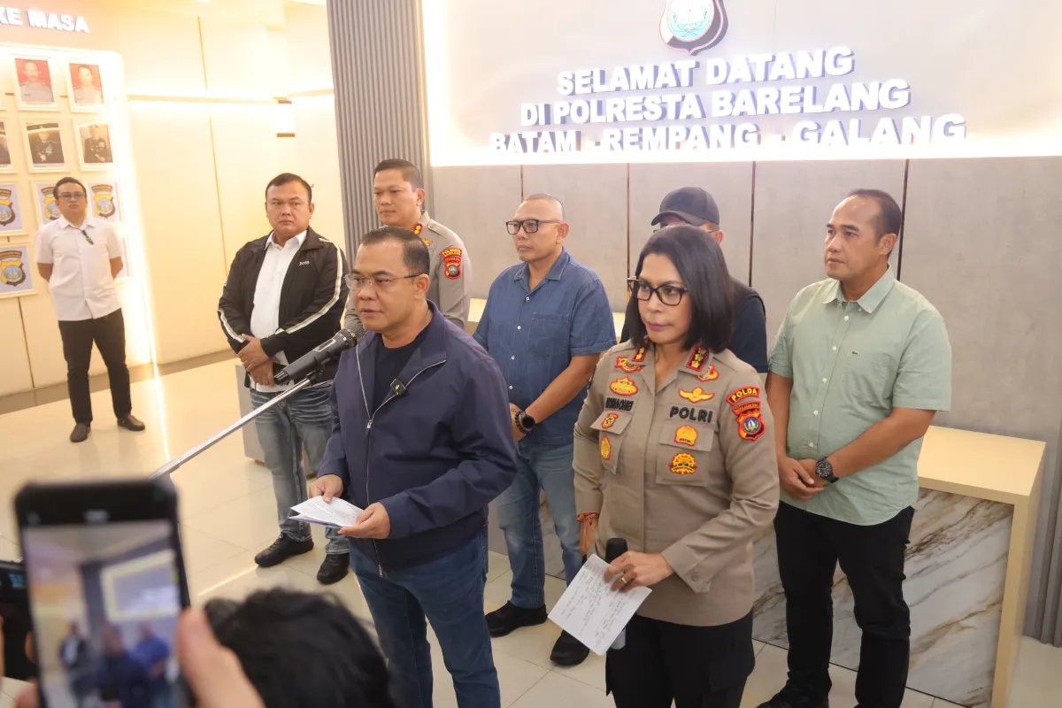 TIM GABUNGAN BARESKRIM POLRI, POLDA KEPRI DAN POLRESTA BARELANG TINDAK PERJUDIAN KASINO DI 9 STAGE BATAM, 197 ORANG DIAMANKAN