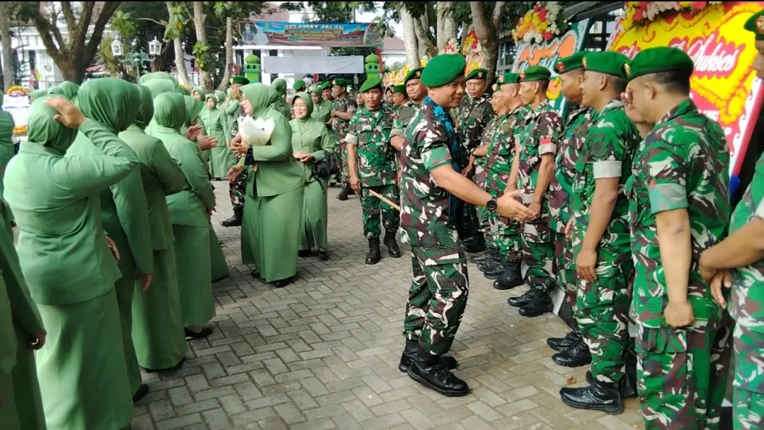Sertijab Penuh Haru, Letkol Inf Fajar Aulia Putra Resmi Emban Jabatan Dandim 0601/Pandeglang