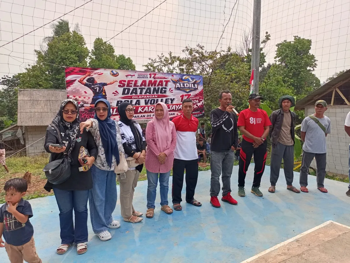 Semarak HUT RI ke-81 di Pagadungan: Lurah dan DPRD Pandeglang Buka Turnamen Bola Voli Antar-RW