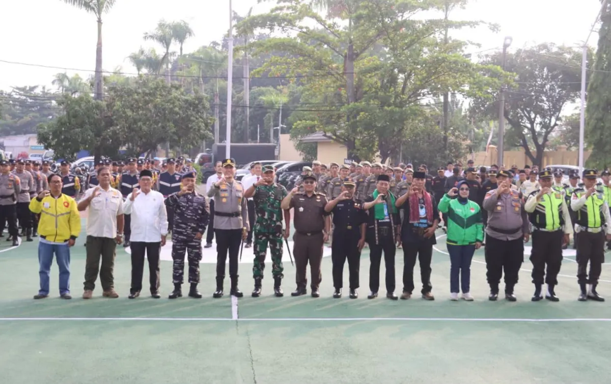 Perkuat Keamanan Kota Industri, Polres Cilegon Bersama Elemen Masyarakat Gelar Apel Besar Sabuk Kamtibmas