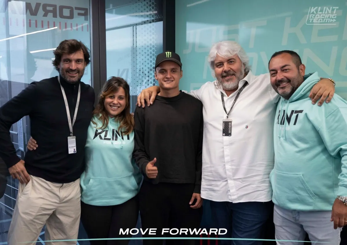 Adrian Huertas Pindah ke Forward Factory Team Moto2 2027, Tinggalkan Italtrans