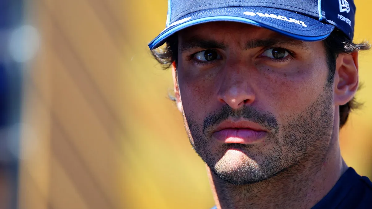 Sainz Tuding Alonso Sengaja Provokasi Penalti di F1 Spanyol