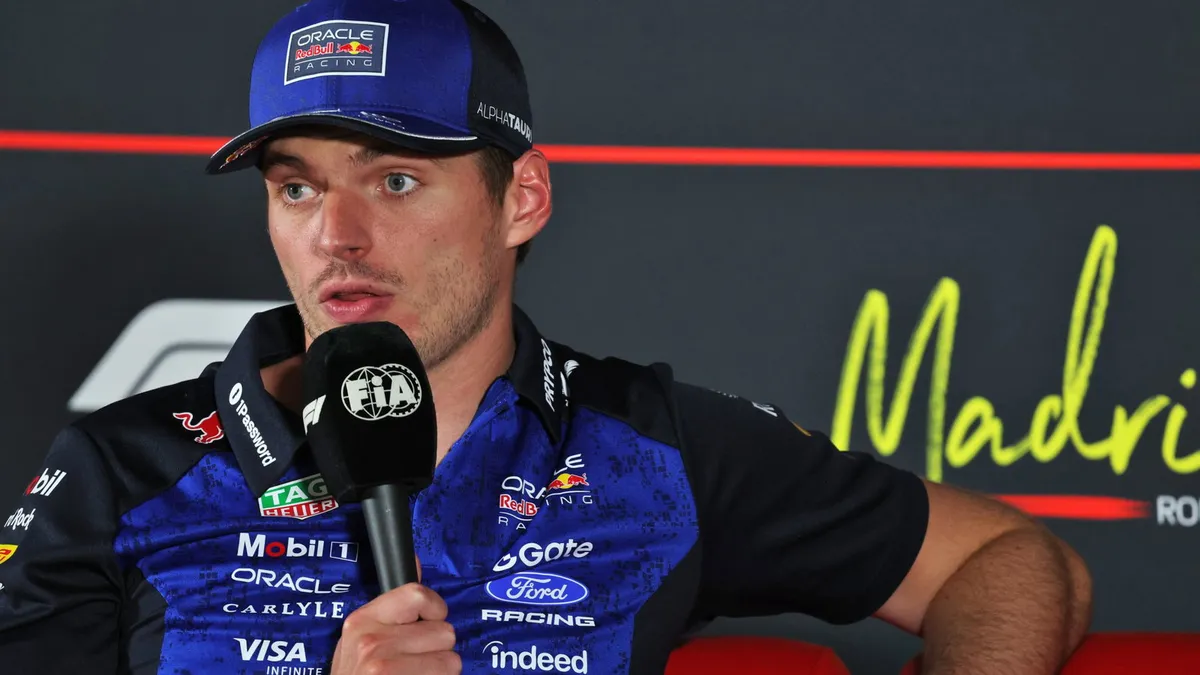 Verstappen Kesal Insiden Hamilton di F1 Madrid: Mickey Mouse Racing