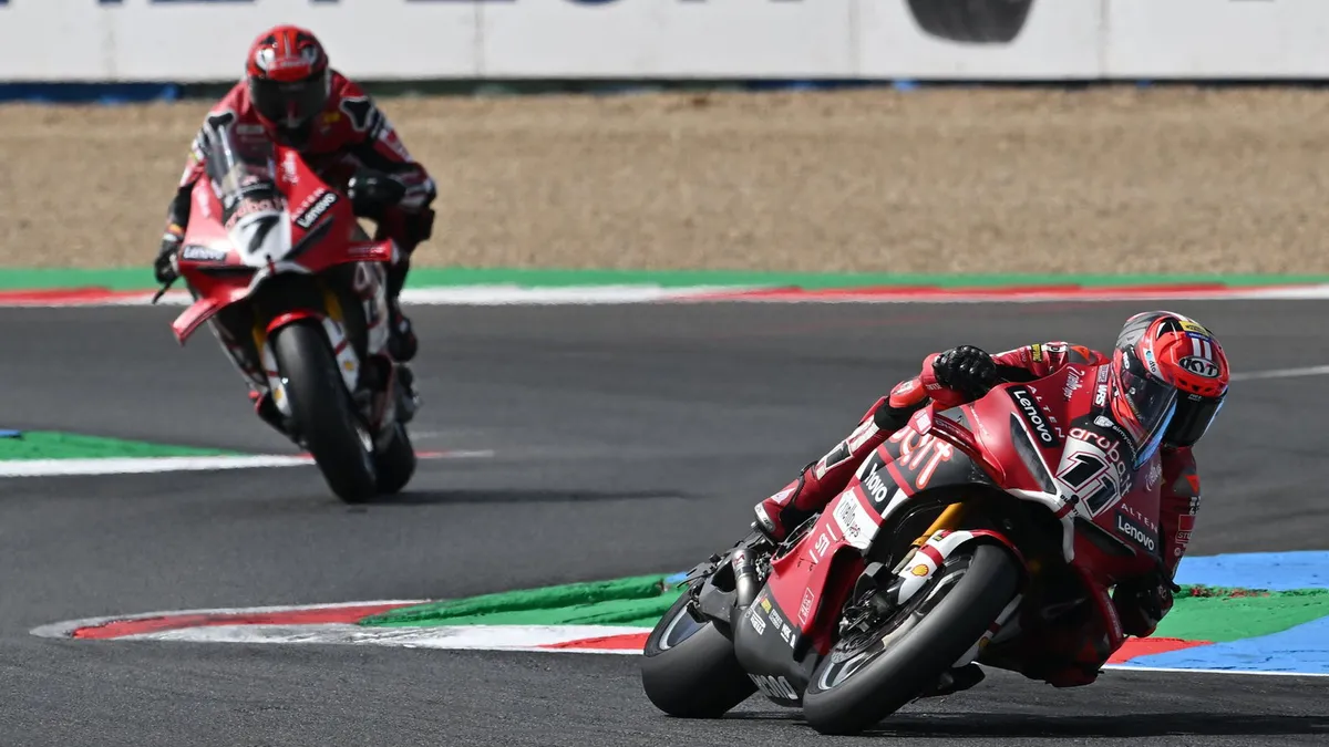 Bulega Menangi Race 2 WorldSBK Prancis yang Dihentikan Lebih Awal