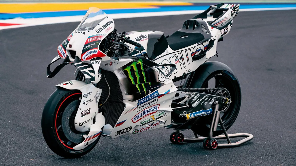 Aprilia Pamer Livery Vespa Putih di MotoGP Misano, Terinspirasi Gilles Villeneuve