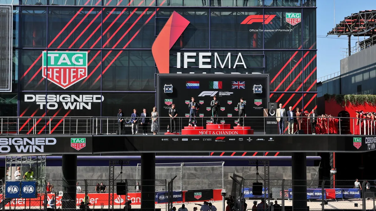 Fotografer F1 Dicekik Polisi di GP Spanyol, Insiden Memalukan