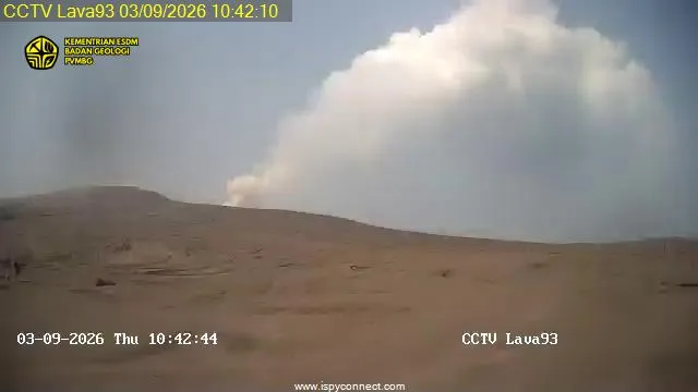 Aktivitas Vulkanik Gunung Anak Krakatau Masih Tinggi, Puluhan Gempa Low Frekuensi dan Hybrid Tercatat Siang Ini