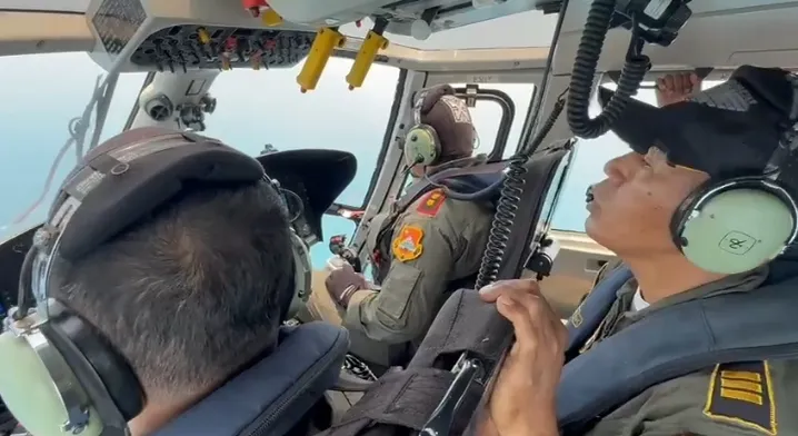 Pencarian Survivor Gunung Anak Krakatau: Helikopter HR-3604 Basarnas Dikerahkan Sisir Perairan dari Pantai Carita