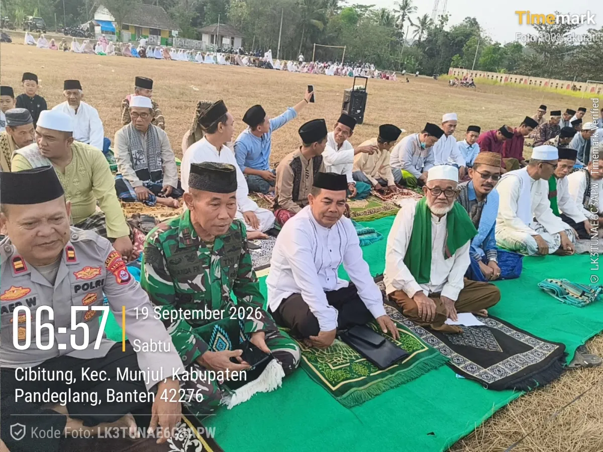 Muspika Kecamatan Munjul Bersama Masyarakat Gelar Sholat Istisqo, Memohon Turunnya Hujan